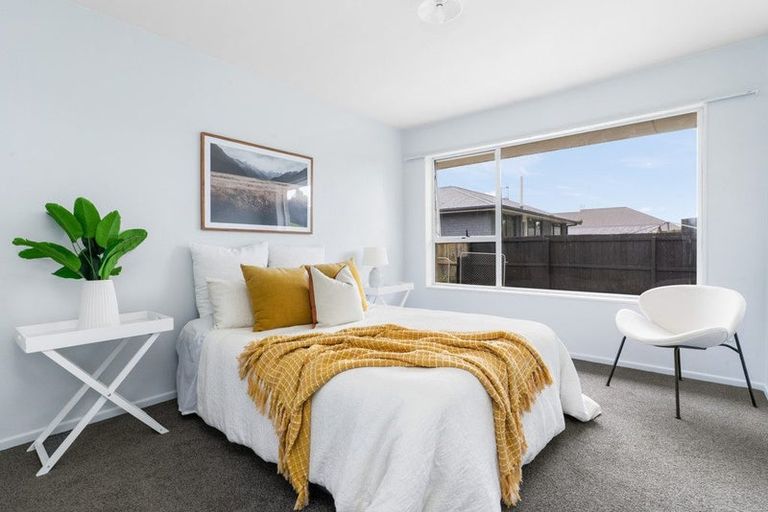 Photo of property in 2/48 Kawau Crescent, Bromley, Christchurch, 8062