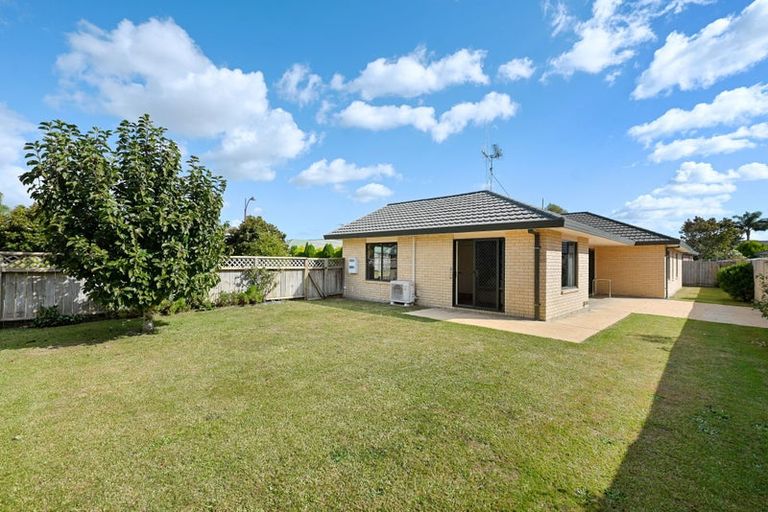 Photo of property in 36 Cairns Crescent, Rototuna, Hamilton, 3210