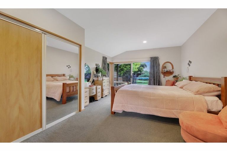 Photo of property in 22 Mervyn Drive, Avondale, Christchurch, 8061