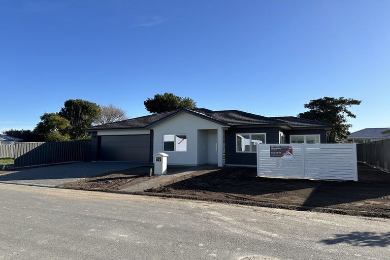 Photo of property in 15 George Yee Place, Taradale, Napier, 4112