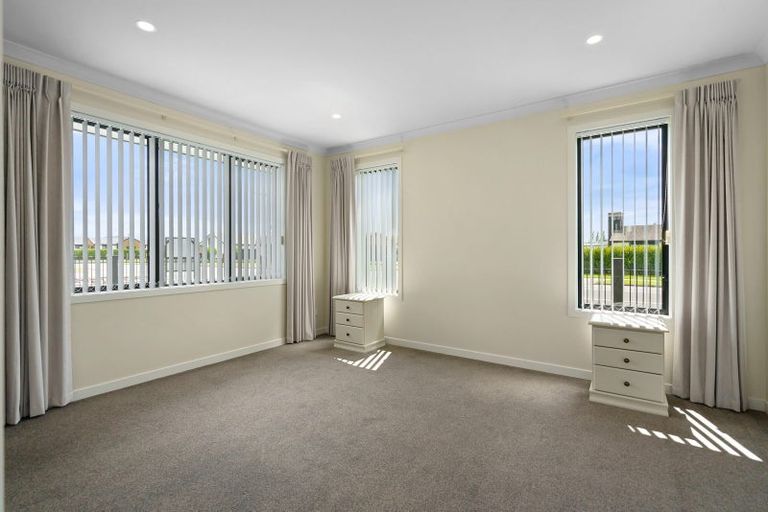 Photo of property in 22 Carnation Court, Cambridge, 3434