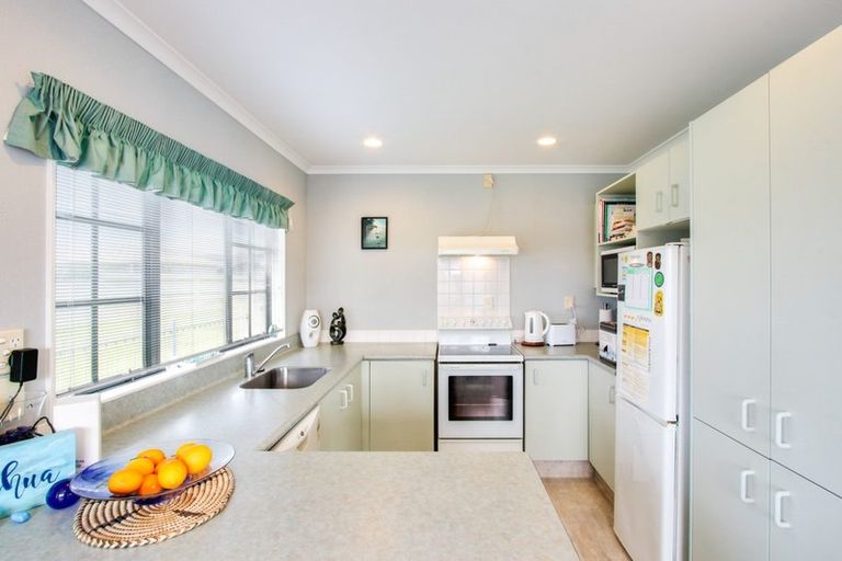 Photo of property in 1/2 Spriggs Crescent, Greenmeadows, Napier, 4112