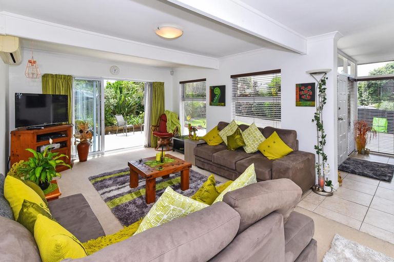 Photo of property in 14 Winslow Heights, Pahurehure, Papakura, 2113