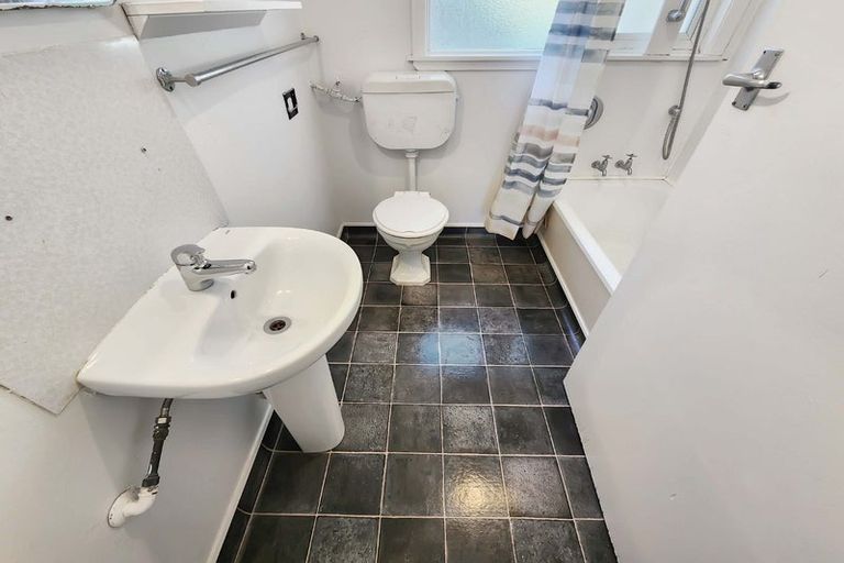 Photo of property in 14 Austin Street, Mount Victoria, Wellington, 6011