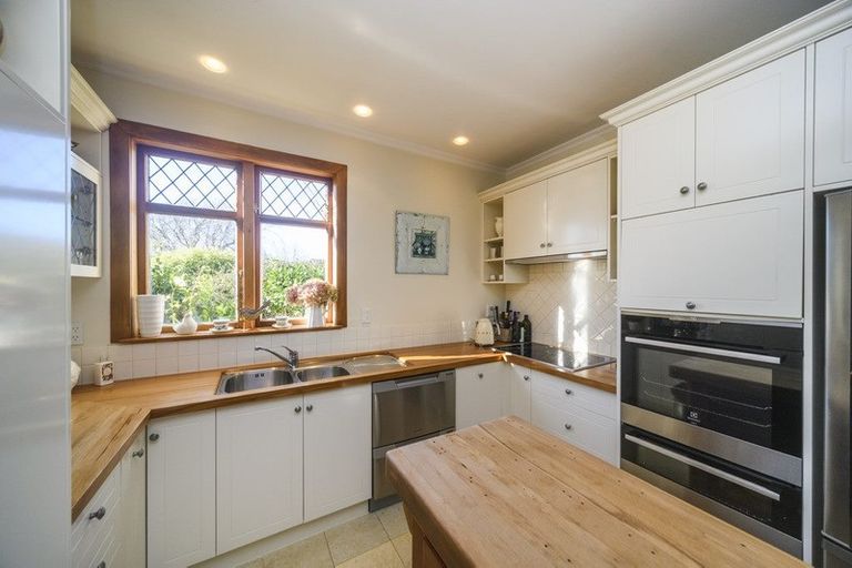 Photo of property in 130 Newbury Line, Newbury, Palmerston North, 4478