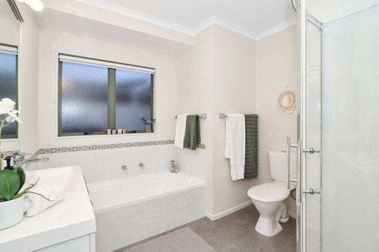 Photo of property in 7 Denny Hulme Drive, Mount Maunganui, 3116