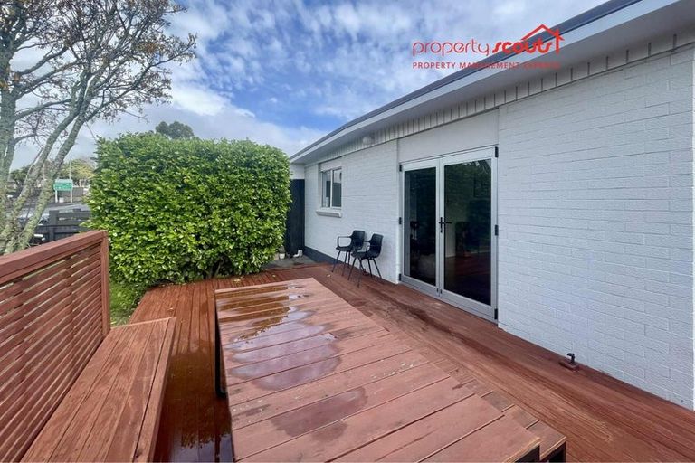 Photo of property in 16 Mangorei Road, Strandon, New Plymouth, 4312
