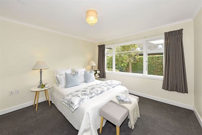 Photo of property in 119 Avonhead Road, Avonhead, Christchurch, 8042