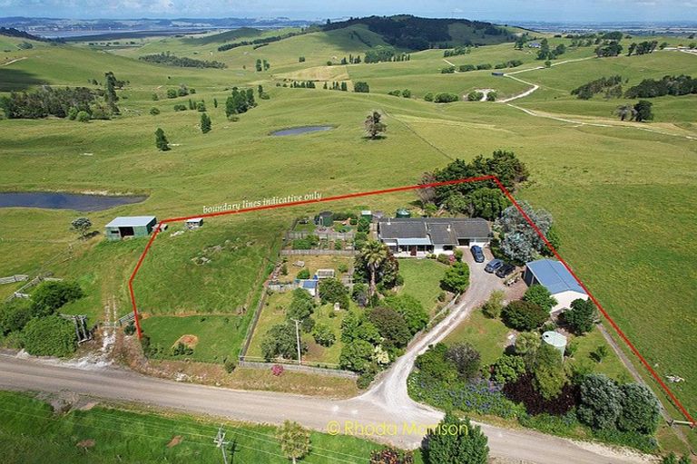 Photo of property in 52 Gallie Branch Road, Matakohe, 0594