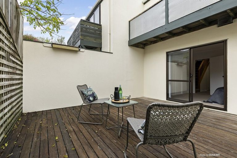 Photo of property in 2/12 Vallance Street, Kilbirnie, Wellington, 6022