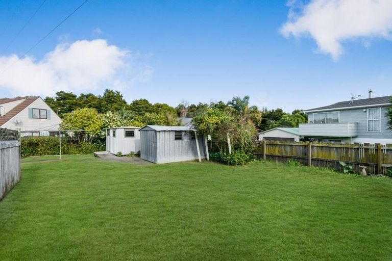 Photo of property in 145 Everglade Drive, Totara Heights, Auckland, 2105