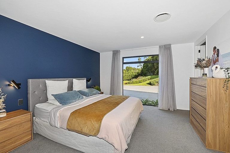 Photo of property in 68 Parrs Road, Hurworth, New Plymouth, 4371