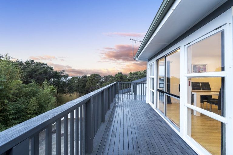 Photo of property in 49 Spence Road, Henderson, Auckland, 0612