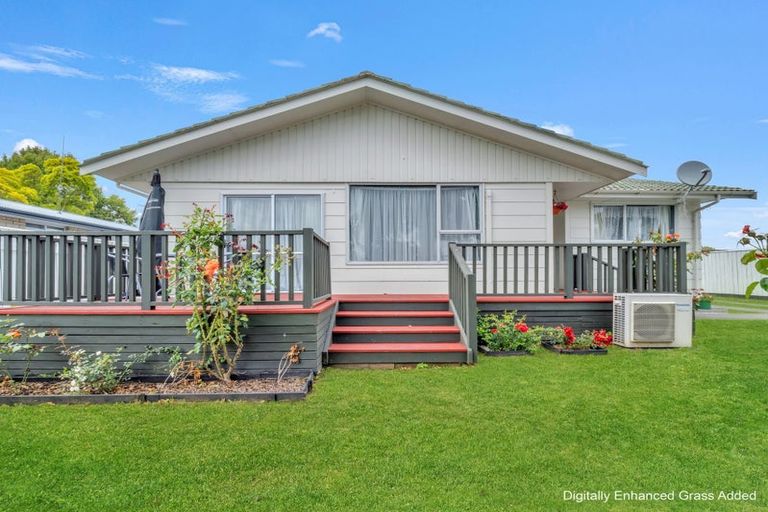 Photo of property in 111 Apollo Parade, Milson, Palmerston North, 4414