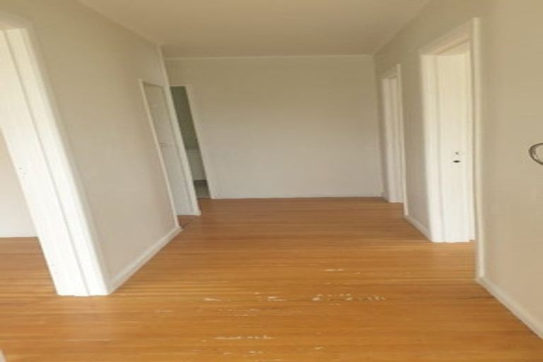 Photo of property in 10 Albert Pryor Avenue, Henderson, Auckland, 0612