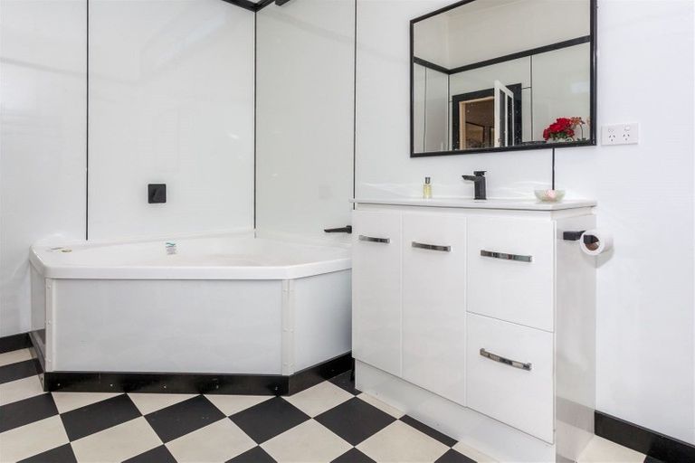 Photo of property in 128 Wilson Street, Thames, 3500