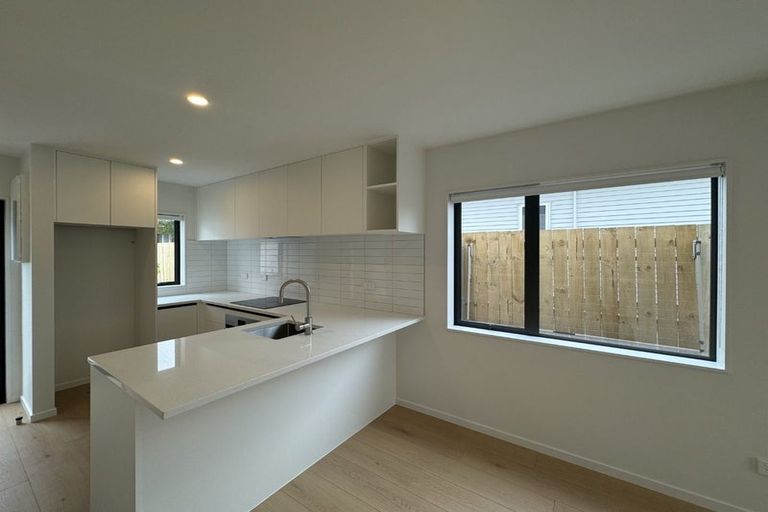 Photo of property in 1/3 Eskdale Road, Birkdale, Auckland, 0626