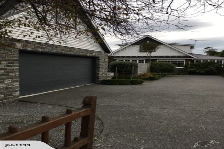 Photo of property in 81 Main Road, Redcliffs, Christchurch, 8081