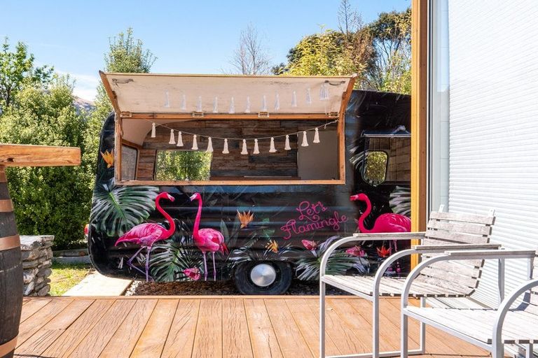 Photo of property in 46 Tui Drive, Mount Creighton, Queenstown, 9371