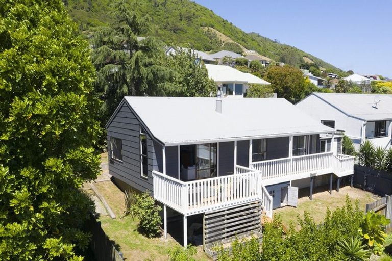 Photo of property in 5 Amokura Street, Waikanae, 5036