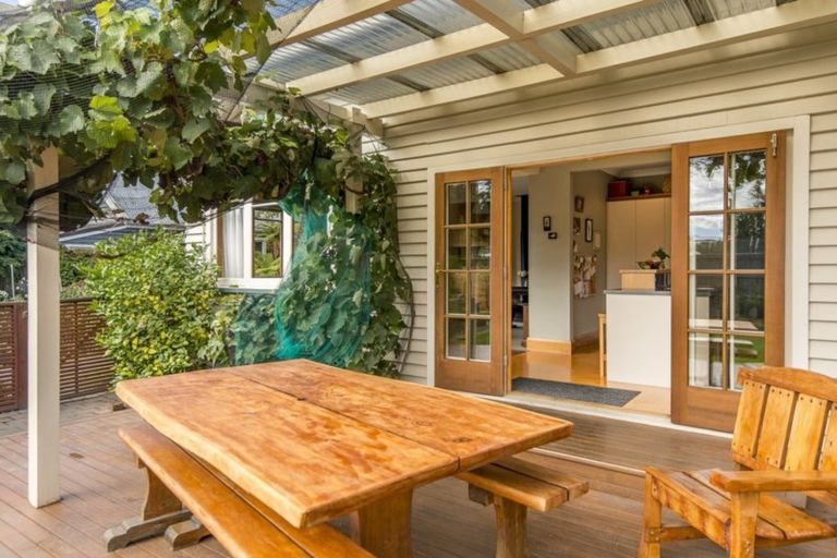 Photo of property in 43 Cholmondeley Avenue, Opawa, Christchurch, 8023