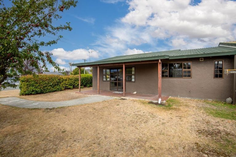 Photo of property in 12 Ashworth Street, Alexandra, 9320