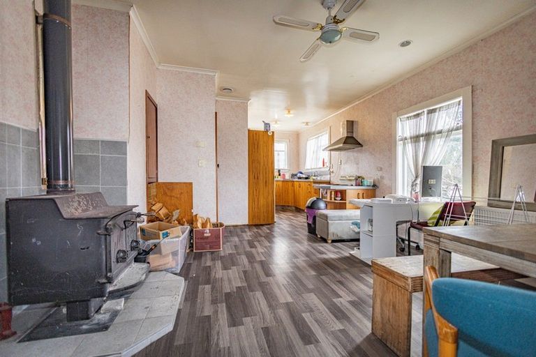 Photo of property in 50 Ward Street, Raetihi, 4632