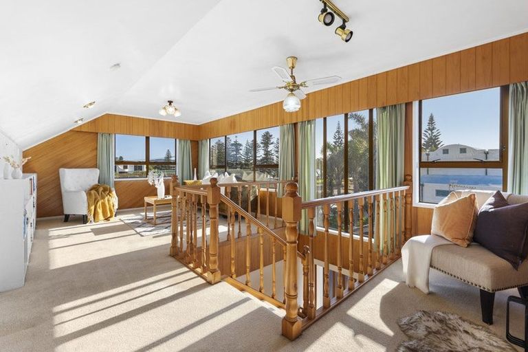 Photo of property in 2 Empire Road, Orewa, 0931