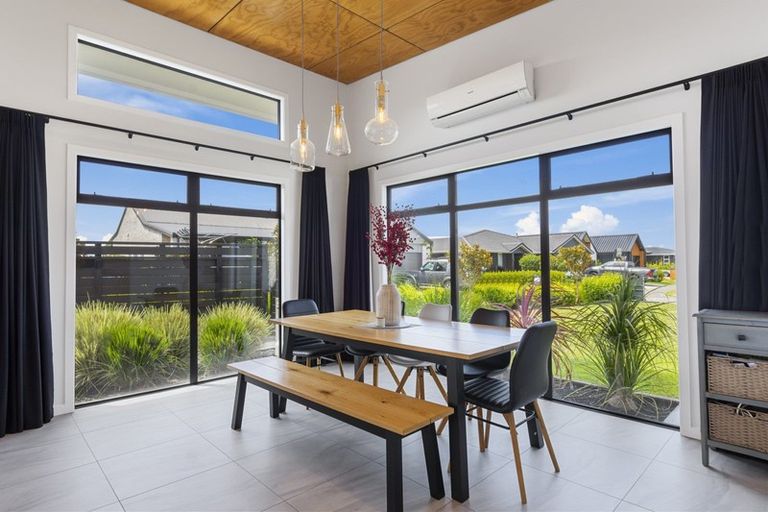 Photo of property in 23 Selliera Place, Papamoa Beach, Papamoa, 3118