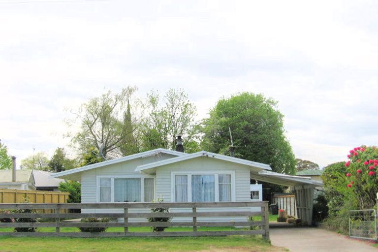 Photo of property in 8 Taupo View Road, Taupo, 3330