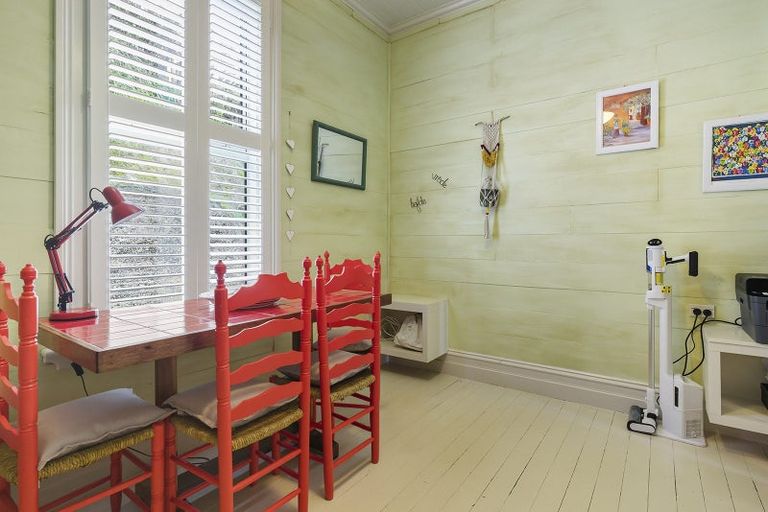 Photo of property in 34 Eglinton Road, The Glen, Dunedin, 9011