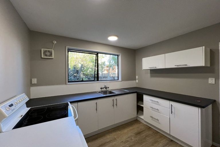 Photo of property in 1/32a Peer Street, Upper Riccarton, Christchurch, 8041