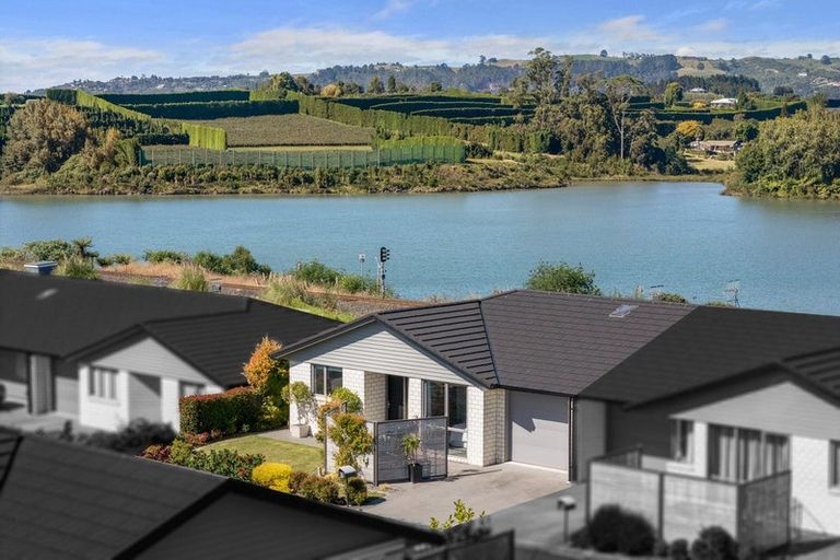 Photo of property in Waterview Estate, 26/4 Greystone Place, Omokoroa, 3114