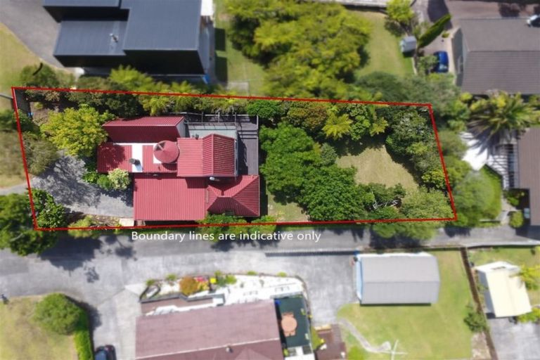 Photo of property in 111 Sunset Road, Totara Vale, Auckland, 0632