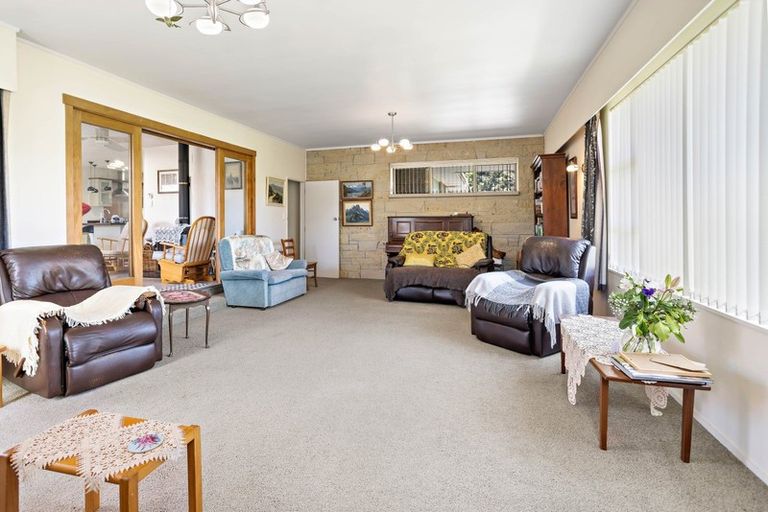 Photo of property in 17 Benalder Crescent, Tokoroa, 3420