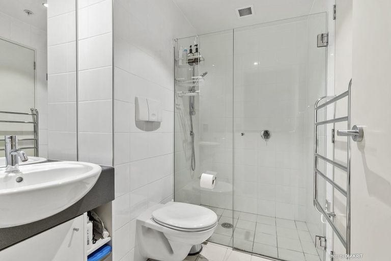 Photo of property in Sanctum Apartment, 10 Ebor Street, Te Aro, Wellington, 6011