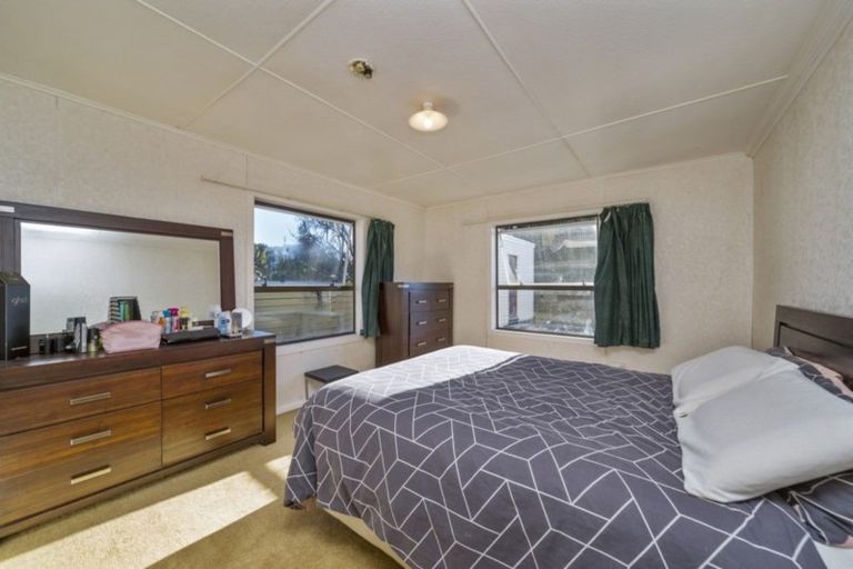 Photo of property in 8a Fitzroy Street, Normanby, Hawera, 4614