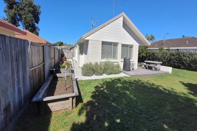 Photo of property in 28 Pacific View Road, Papamoa Beach, Papamoa, 3118
