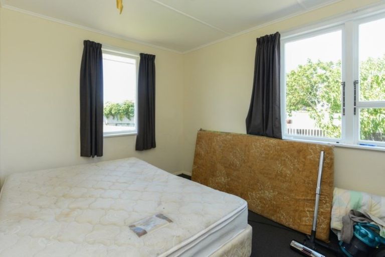 Photo of property in 419-421 Kotuku Street, Camberley, Hastings, 4120