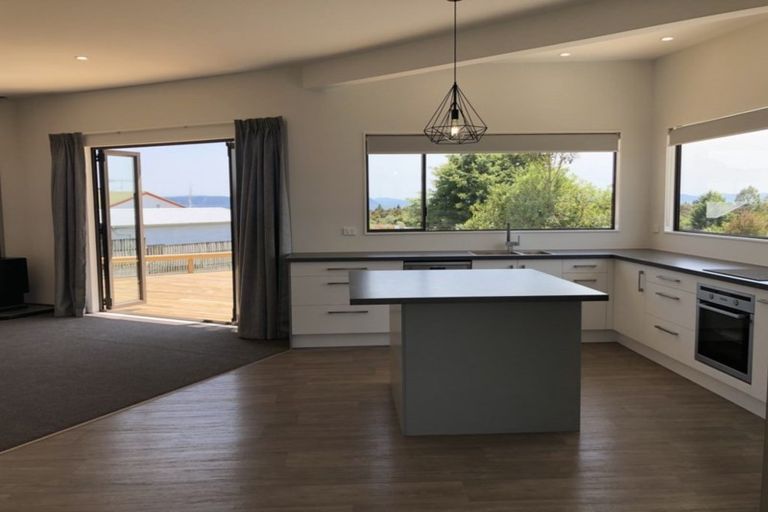 Photo of property in 3 Rowena Crescent, Motuoapa, 3382