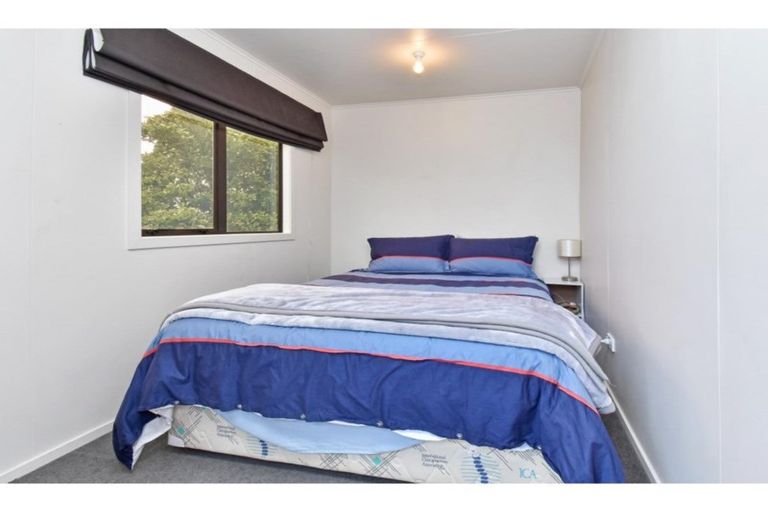 Photo of property in 21 Westside Road, Port Waikato, Tuakau, 2695