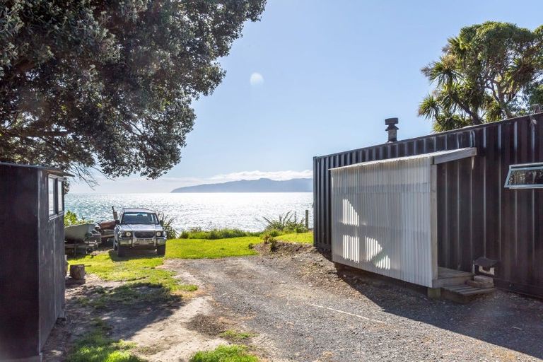 Photo of property in 1596 Cape Palliser Road, Cape Palliser, Featherston, 5772