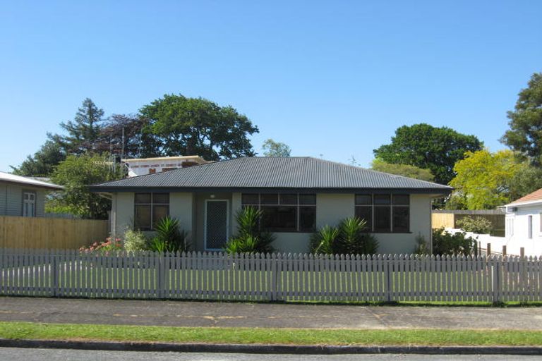 Photo of property in 218 Mandeno Street, Te Awamutu, 3800