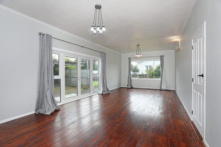 Photo of property in 11 Wilson Street, Bulls, 4818