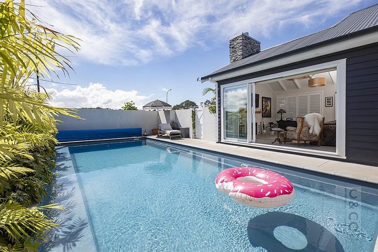 Photo of property in 22 The Landing, Riverhead, 0820