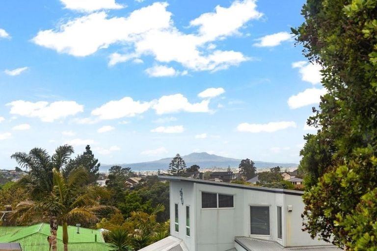 Photo of property in 1/25 Waipa Street, Birkenhead, Auckland, 0626