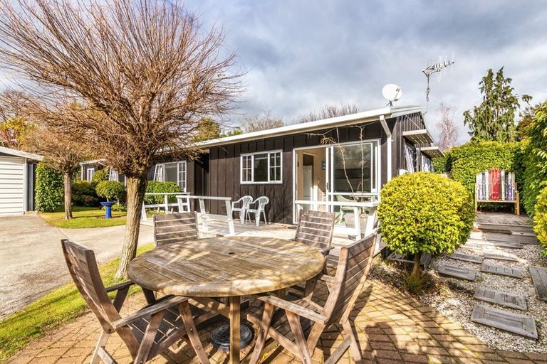 Photo of property in 2/12 Parata Street, Two Mile Bay, Taupo, 3330