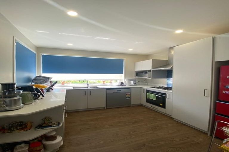 Photo of property in 50 Battalion Drive, Papakura, 2110