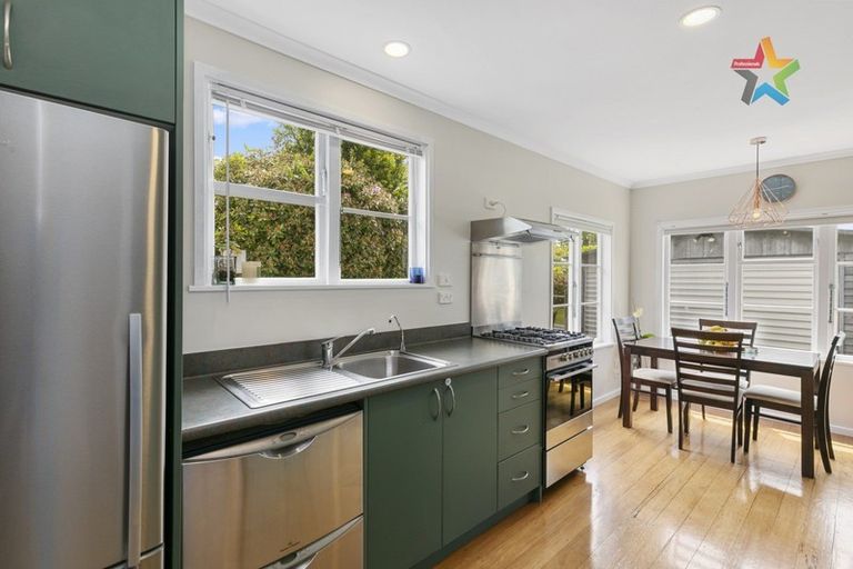 Photo of property in 27 Chapman Crescent, Naenae, Lower Hutt, 5011