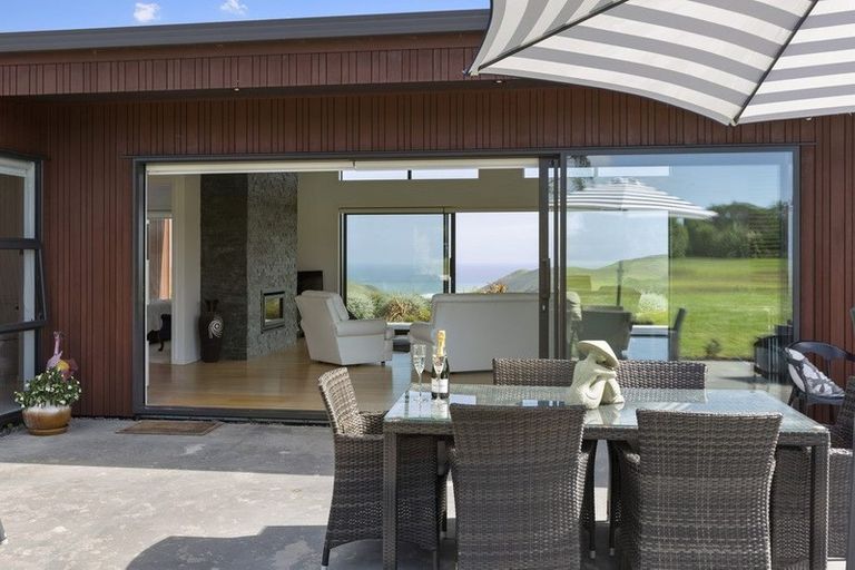 Photo of property in 812 Ruapuke Road, Raglan, 3296